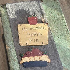 Handmade Rustic Apple Pie Wall Decor Hanging